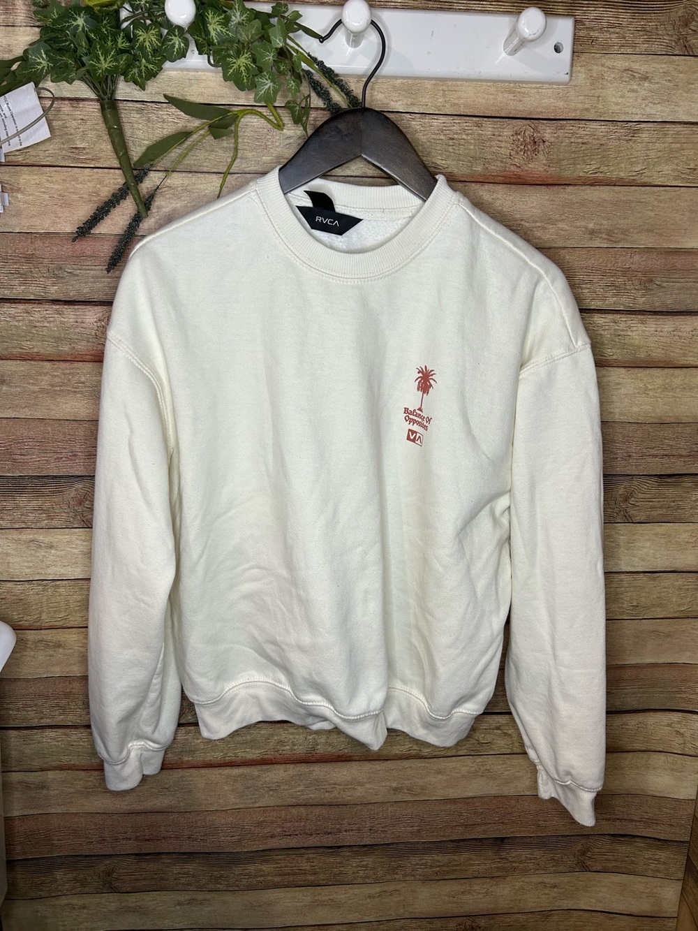 RVCA Ivory Sweatshirt Women’s Sweater  Size Small